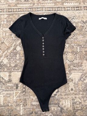 Abercrombie & Fitch Black Ribbed V-Neck bodysuit